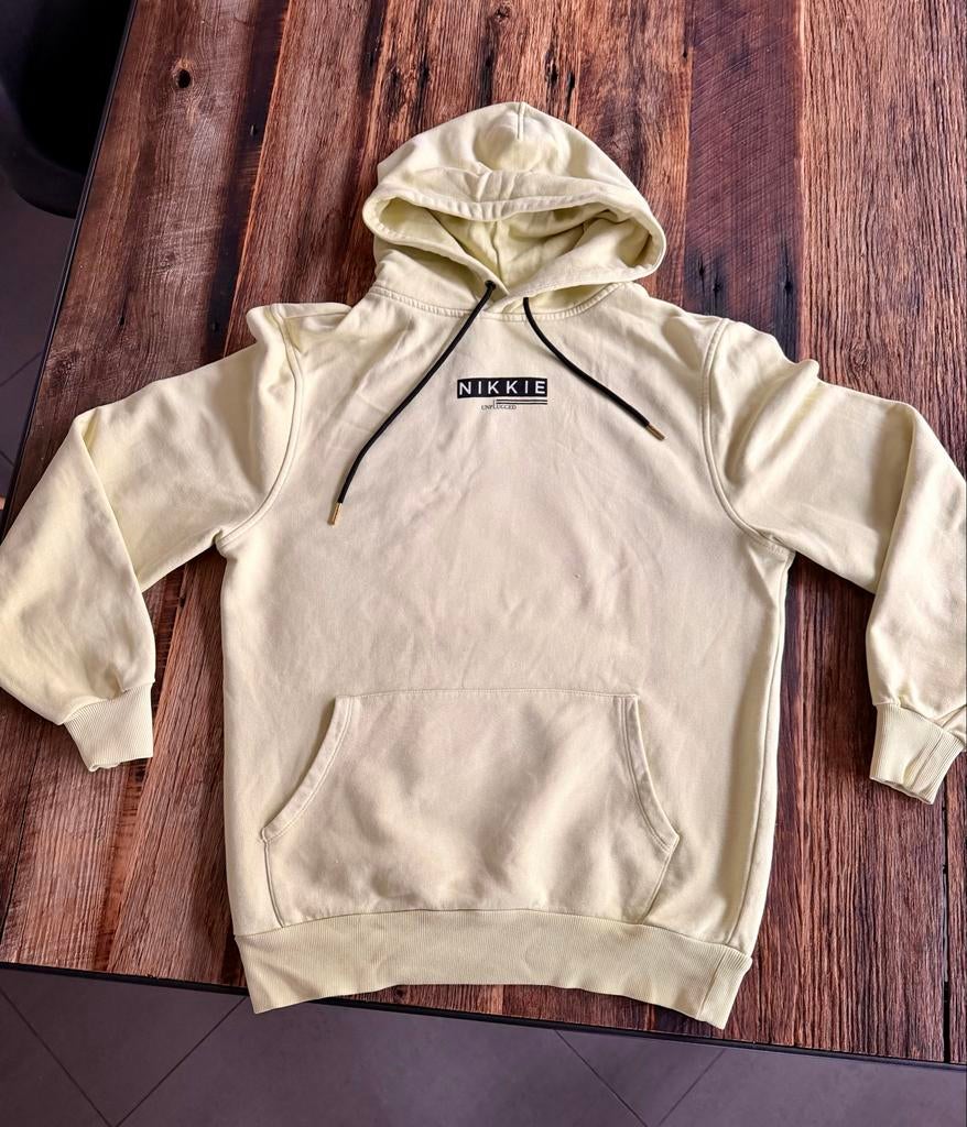 Nikkie butteryellow trui met capuchon - Maat M, Ophalen, Gedragen, Maat 38/40 (M), Geel