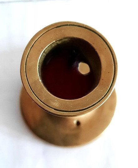 Prachtig vintage messing Dwergkandelaar, met stootgat, 9 cm, Overige materialen, Geel, Ophalen of Verzenden