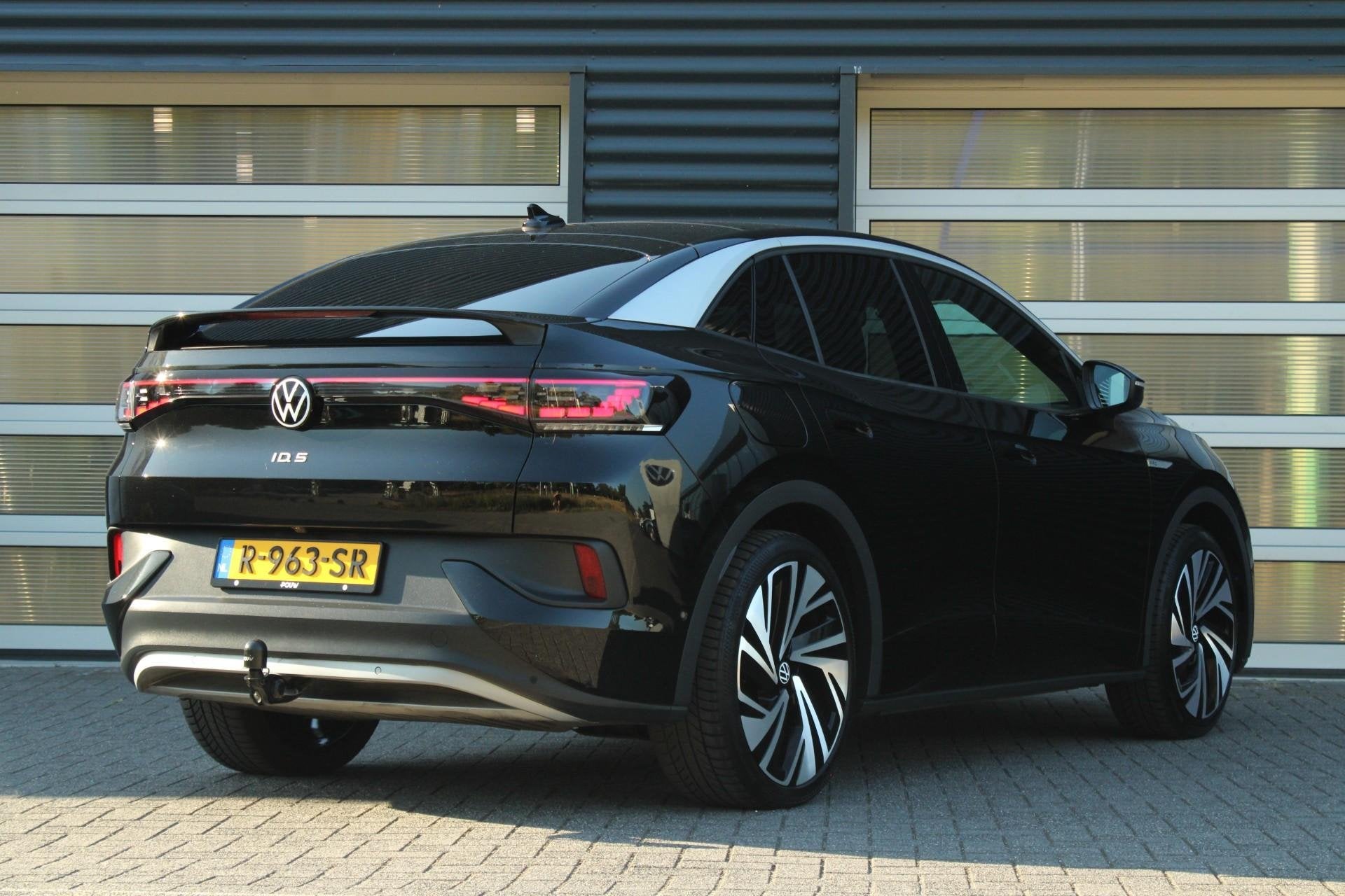Volkswagen ID.5 Pro 204pk 77 kWh Performance | SoH 00% | War, Auto's, Volkswagen, Automaat, 12 maanden, Achterwielaandrijving