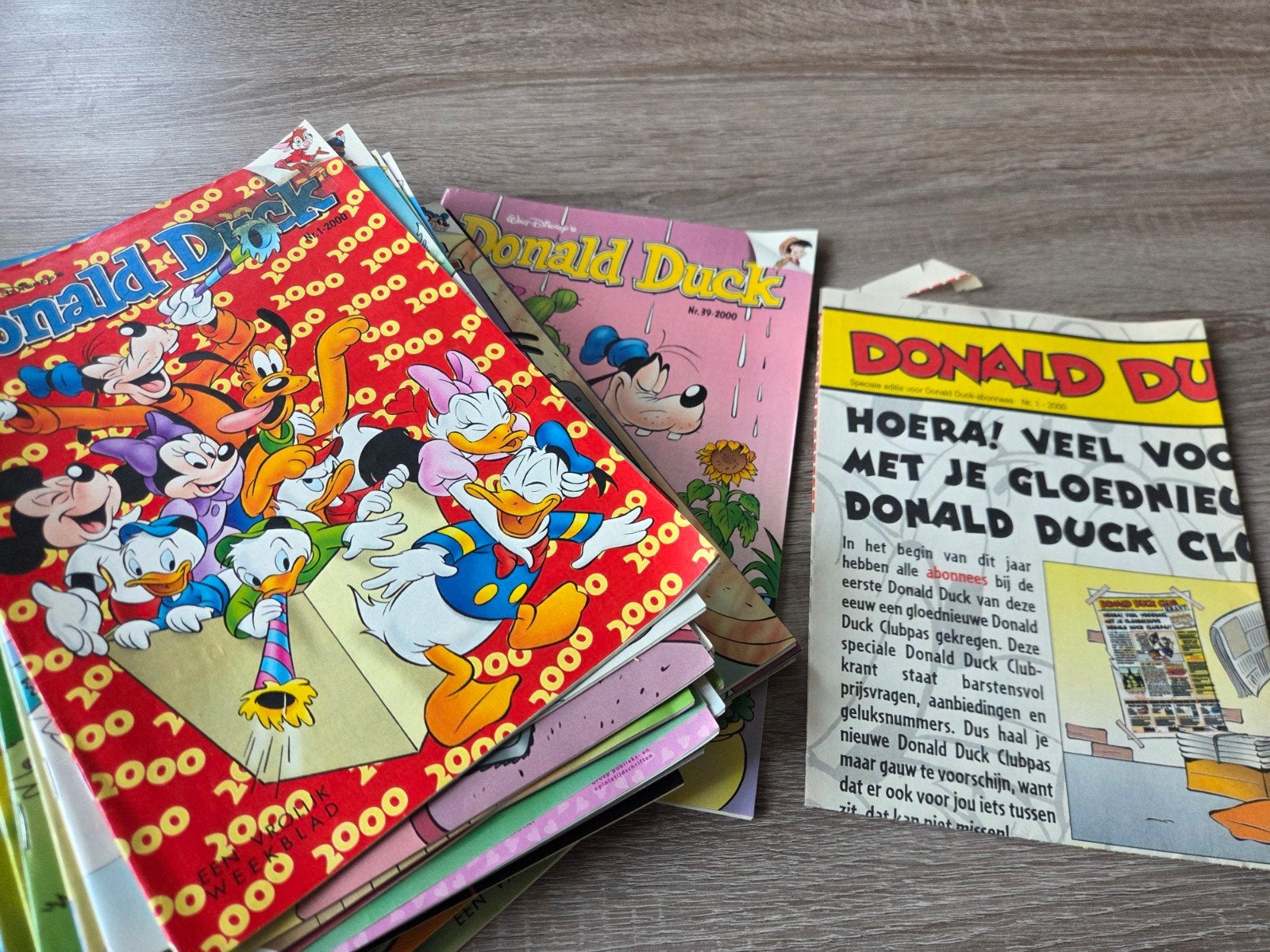Donald Duck 2000, Ophalen of Verzenden, Gelezen