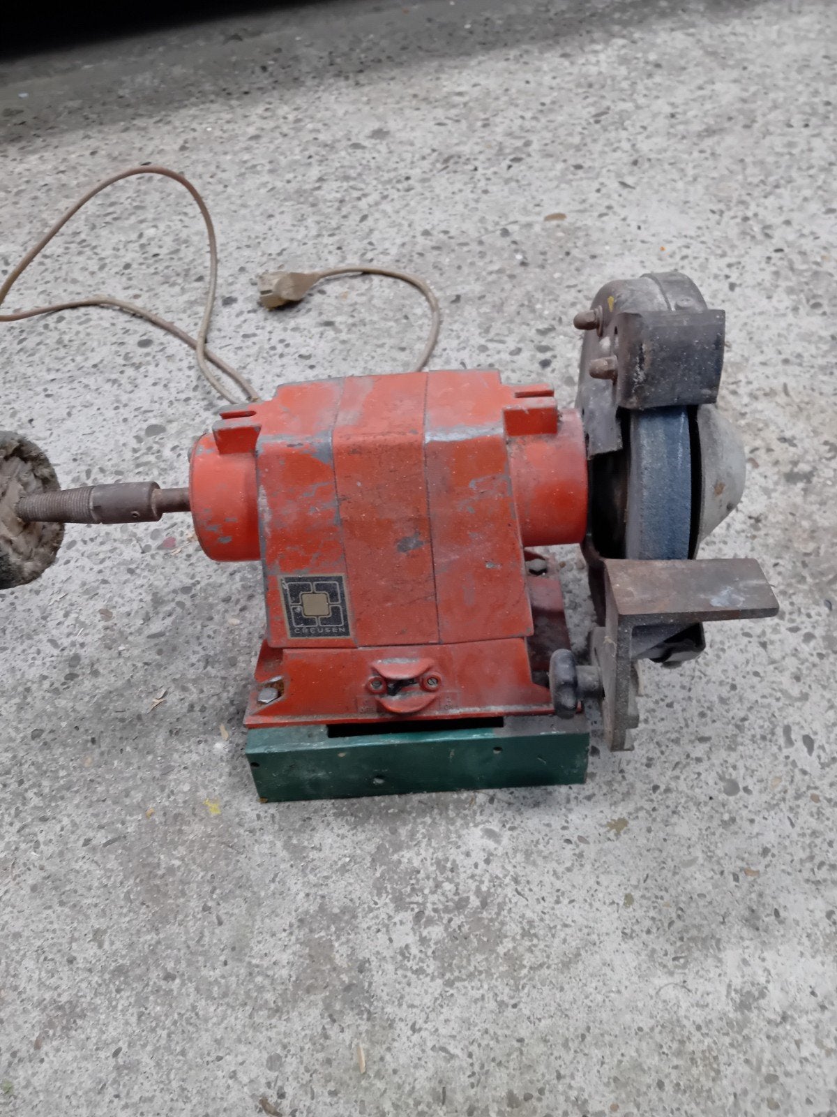 Creusen Werkbankslijpmachine 500W, Ophalen of Verzenden, Gebruikt, Minder dan 700 watt, Werkbankslijpmachine