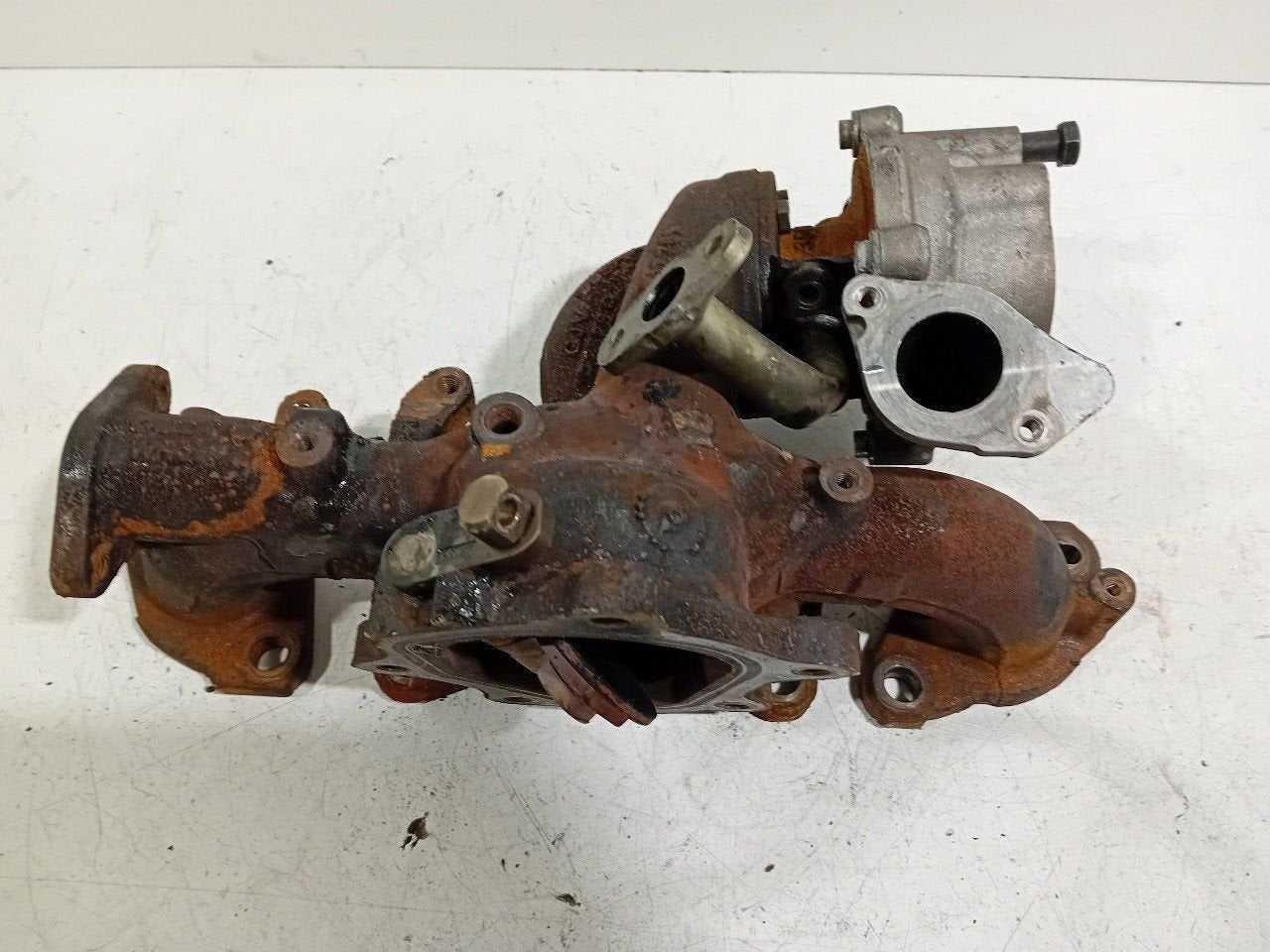 Turbo Volvo V60, Onderdelen@venauto.nl, Van der Ven Autorecycling B.V., Gebruikt, Ettenseweg 76, 4706 PB Roosendaal, The Netherlands