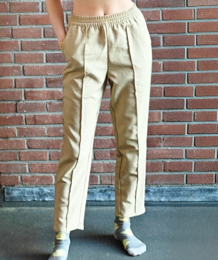 NA-KD pantalon maat 36 (S) - als nieuw!, NA-KD, Beige, Nieuw, Ophalen of Verzenden
