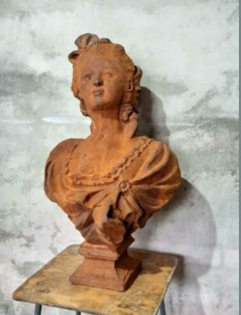 Gietijzeren Beeld Buste Tuinbeeld Marie Antoinette Groot, Ophalen, T, Zo goed als nieuw, N
