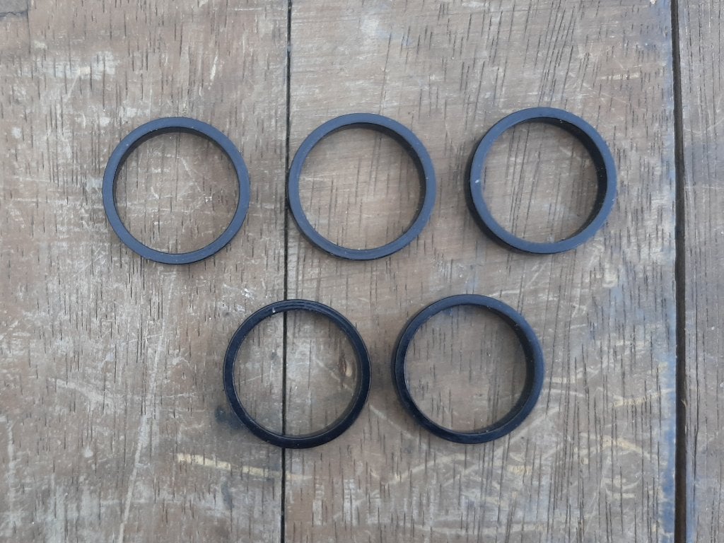 Set 5 Zwarte Ahead Spacer voor aanpassen Hoogte Fietsstuur, Ophalen, Set van 5 Zwarte Ahead Spacer voor aanpassen Hoogte Fietsstuur.