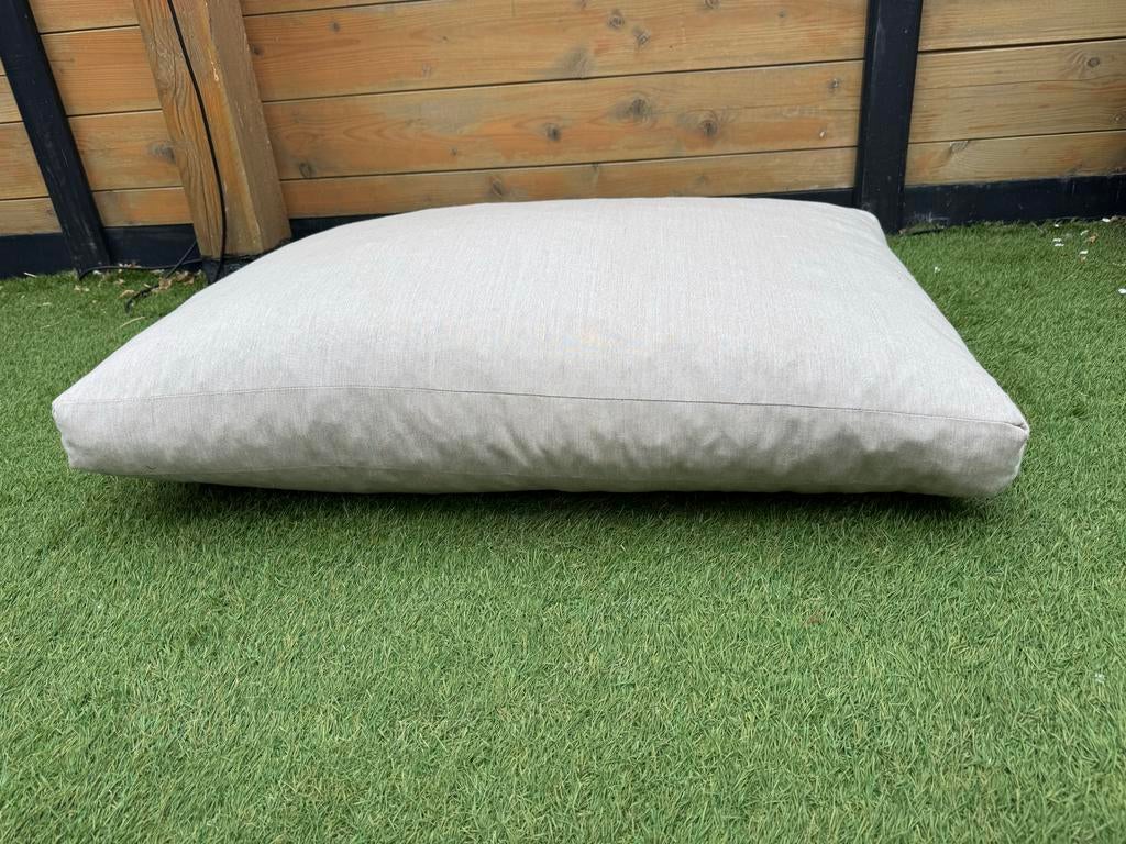 Zitkussen voor in de tuin, Ophalen, Gebruikt