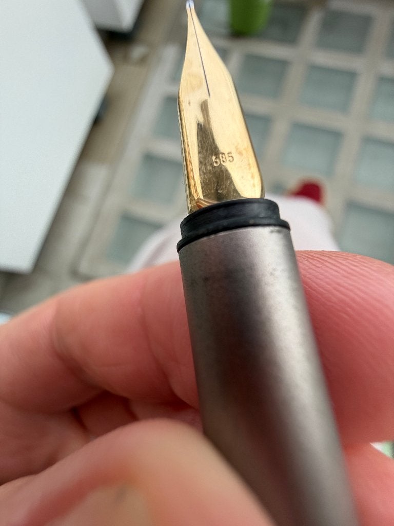 Montblanc vintage vulpen 14K gouden nib (585) gunmetal, Ophalen of Verzenden, Gebruikt, Vulpen, Mont Blanc