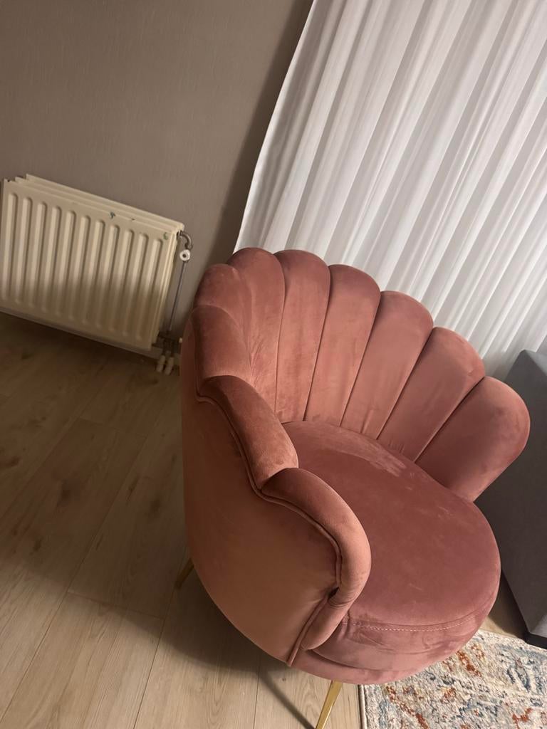 Roze velvet schelp fauteuil - Zo goed als nieuw, Huis en Inrichting, Fauteuils, Ophalen of Verzenden, Zo goed als nieuw