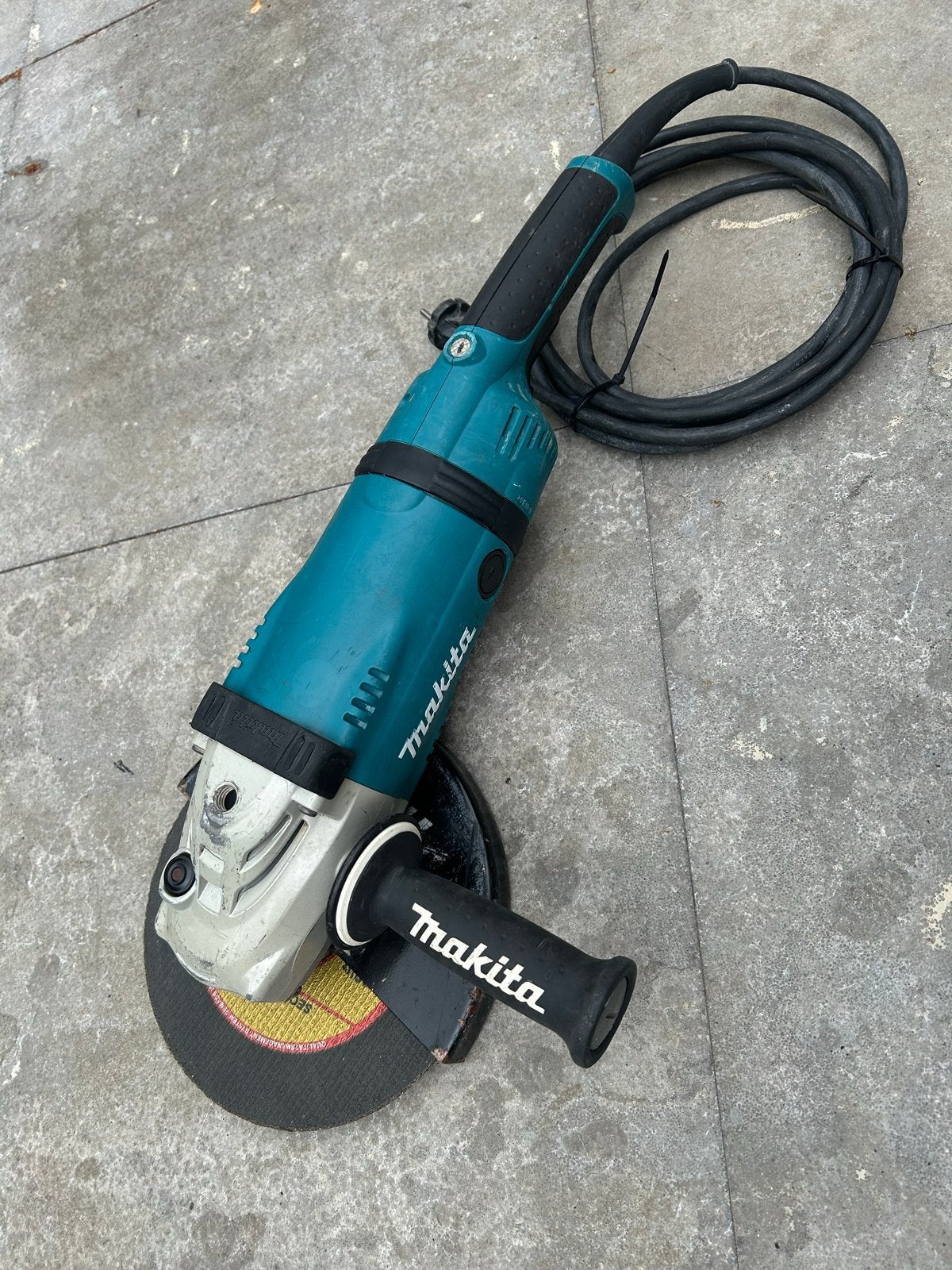 Makita GA9020 slijpmachine 230mm 2200 watt slijptol slijper, Ophalen of Verzenden, Zo goed als nieuw, 1000 watt of meer, Haakse handslijpmachine