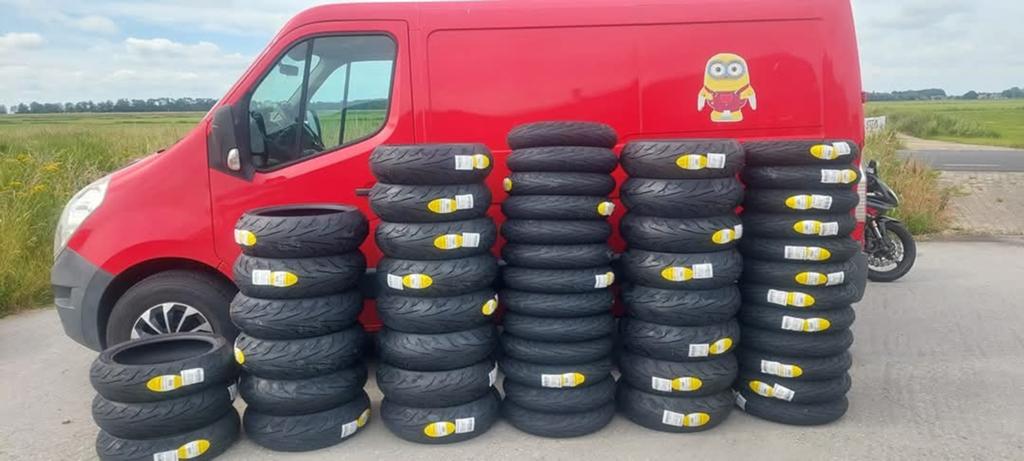 AANBIEDING Dunlop Qualifier core  motorbanden, Motoren, Ophalen of Verzenden, Nieuw