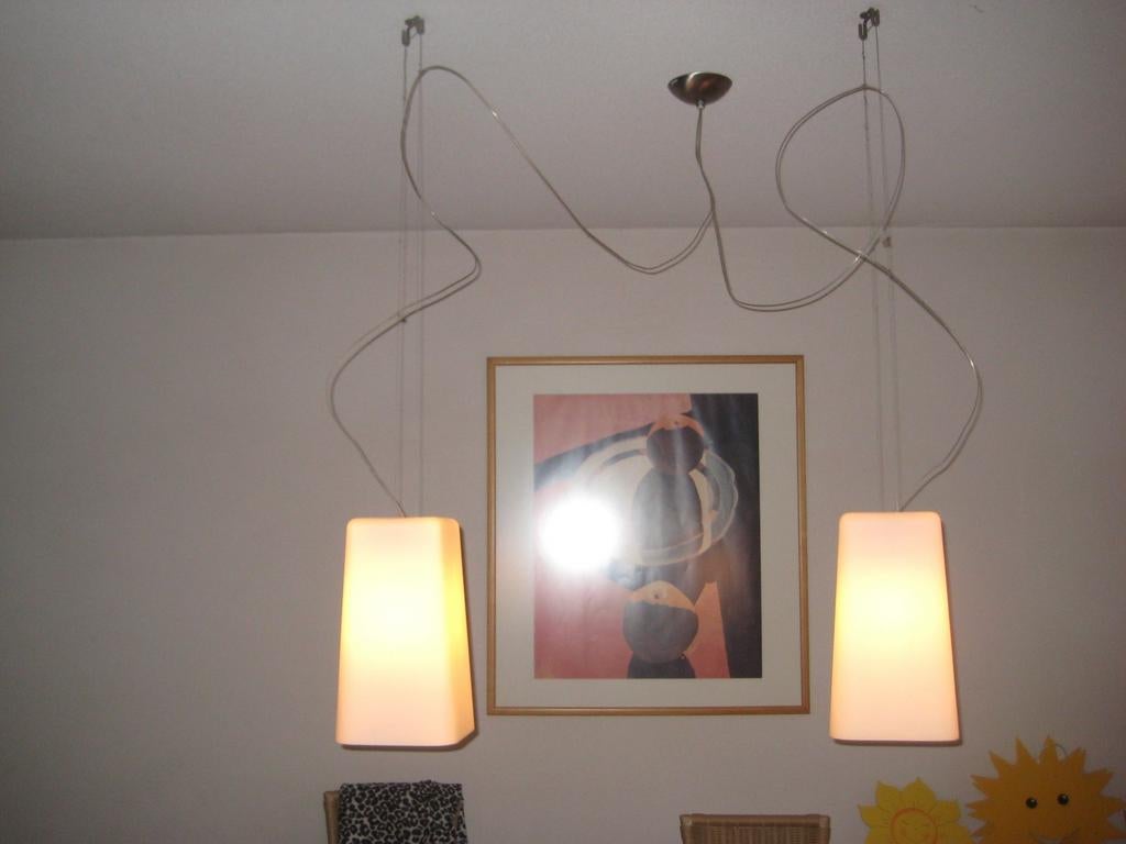 Design hanglamp van prandina met twee witte kappen, Huis en Inrichting, Lampen | Hanglampen, Ophalen of Verzenden, Minder dan 50 cm