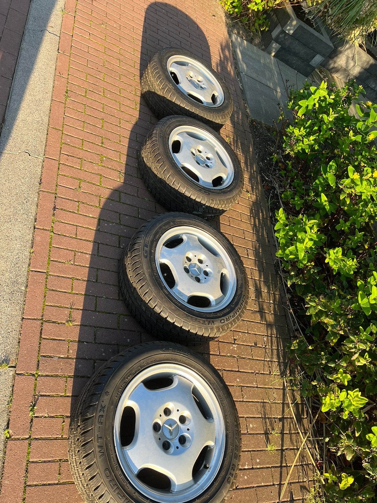 Mercedes W210 Avantgarde velgen met winterbanden, Auto-onderdelen, Ophalen, 16 inch, Banden en Velgen, Winterbanden