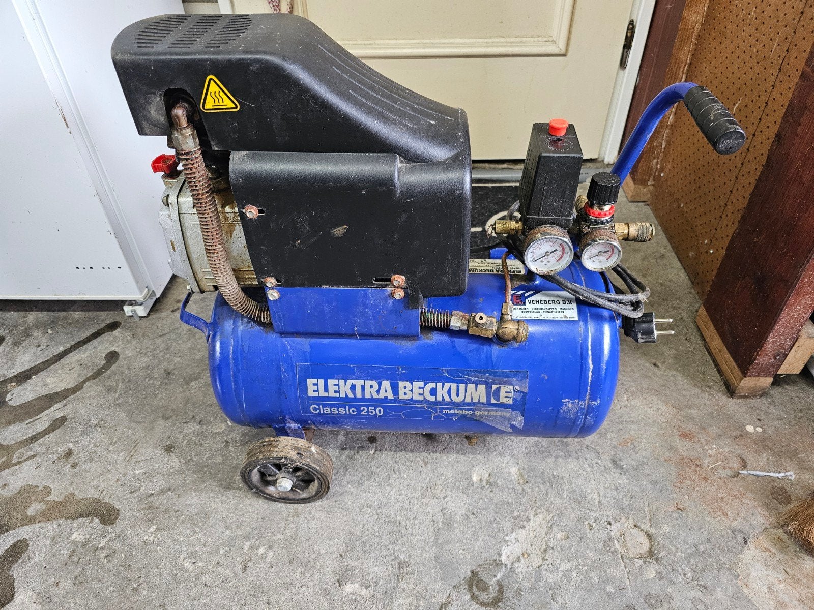 Elektra Beckum Classic 250 compressor - 24 liter, Ophalen, Gebruikt, 6 tot 10 bar, 200 tot 400 liter/min