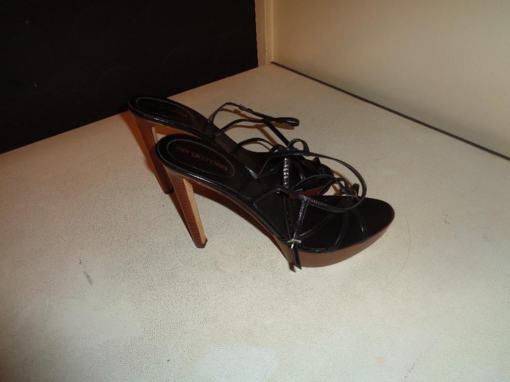 SERGIO ROSSI zwarte leren sandalen met hoge hak, Kleding | Dames, Schoenen, Zwart, Nieuw, Ophalen of Verzenden, SERGIO ROSSI