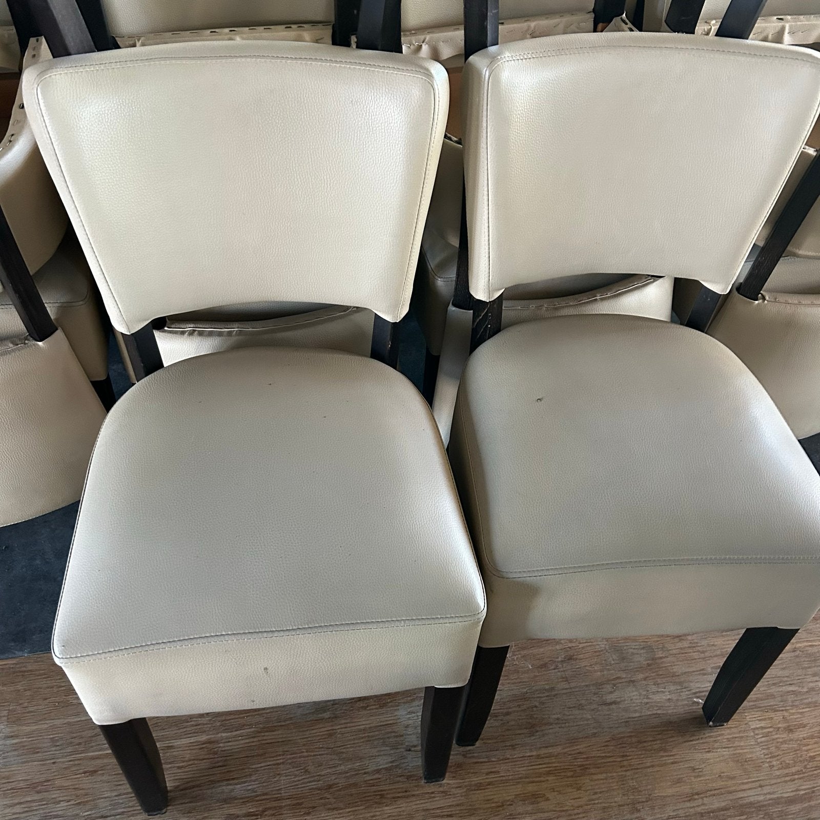 Grote partij café/restaurant meubilair: stoelen, krukken, ta, Ophalen of Verzenden, Gebruikt