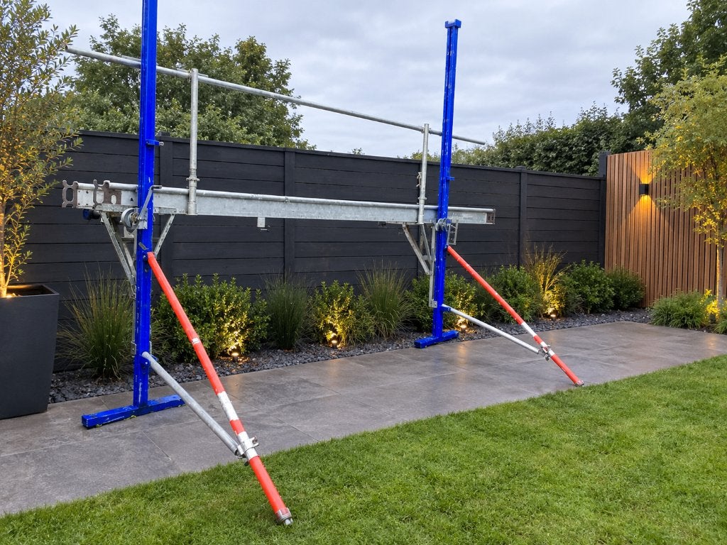 Gevelridder Opduwsteiger  en andere steiger onderdelen, Doe-het-zelf en Verbouw, Ophalen, Gebruikt, Gevelsteiger, 2 tot 5 meter