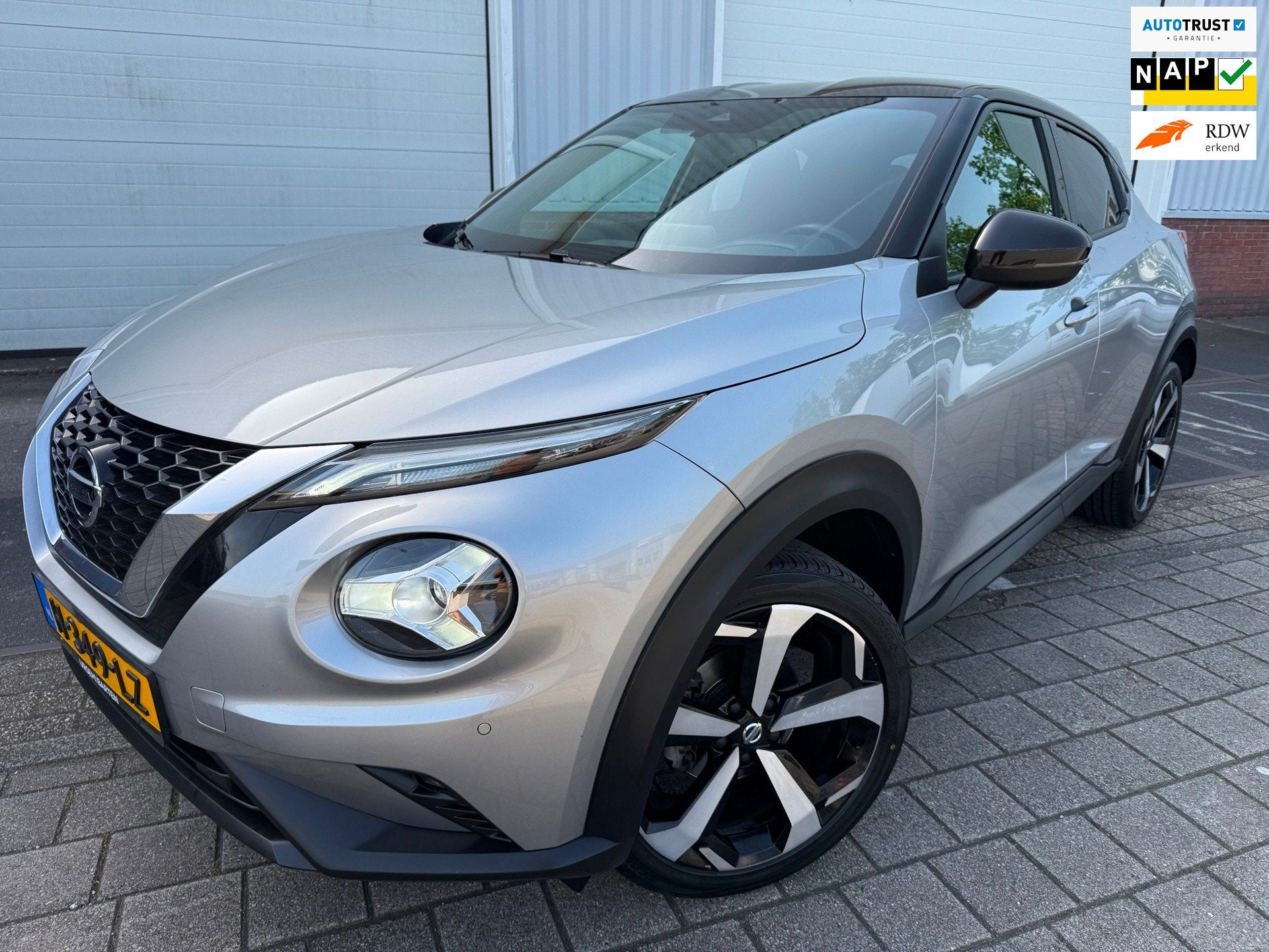 Nissan Juke 1.0 DIG-T Premiere Edition AUTOMAAT SPORT LUXE C, Dealer onderhouden, Met garantie (alle), Bedrijf, 3 cilinders