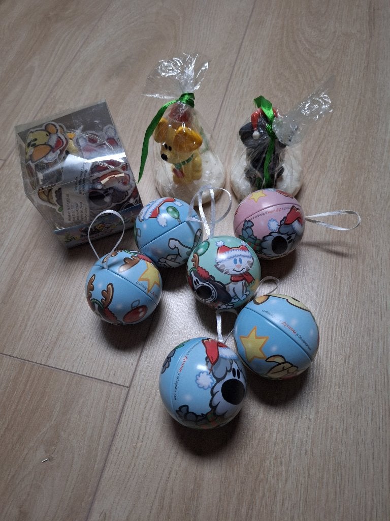 Kerstballen, Lichtslinger en kaarsen van Woezel en Pip, Ophalen of Verzenden, Zo goed als nieuw