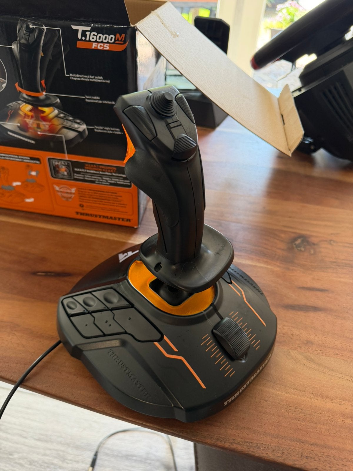 Trustmaster t16000 fcs, Computers en Software, Joysticks, Ophalen, Zo goed als nieuw
