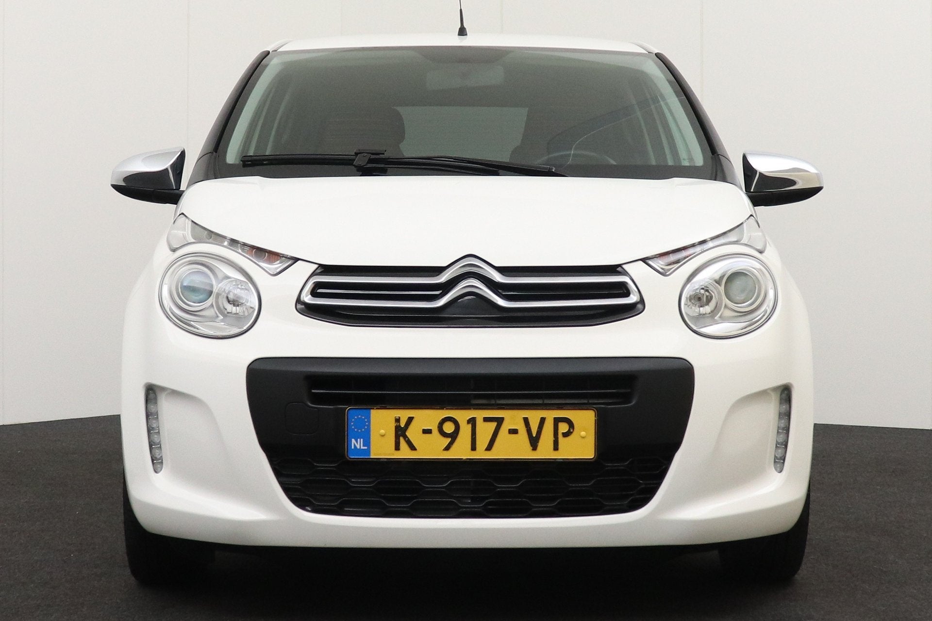Citroën C1 1.0 73 PK VTi Pack Comfort Privacy Glas Bluetoot, Auto's, Voorwielaandrijving, Dealer onderhouden, Stof, Gebruikt