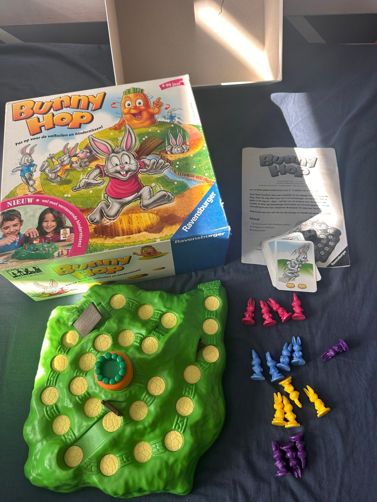 Bunny Hop bordspel - Ravensburger, Hobby en Vrije tijd, Gezelschapsspellen | Bordspellen, Drie of vier spelers, Ophalen of Verzenden
