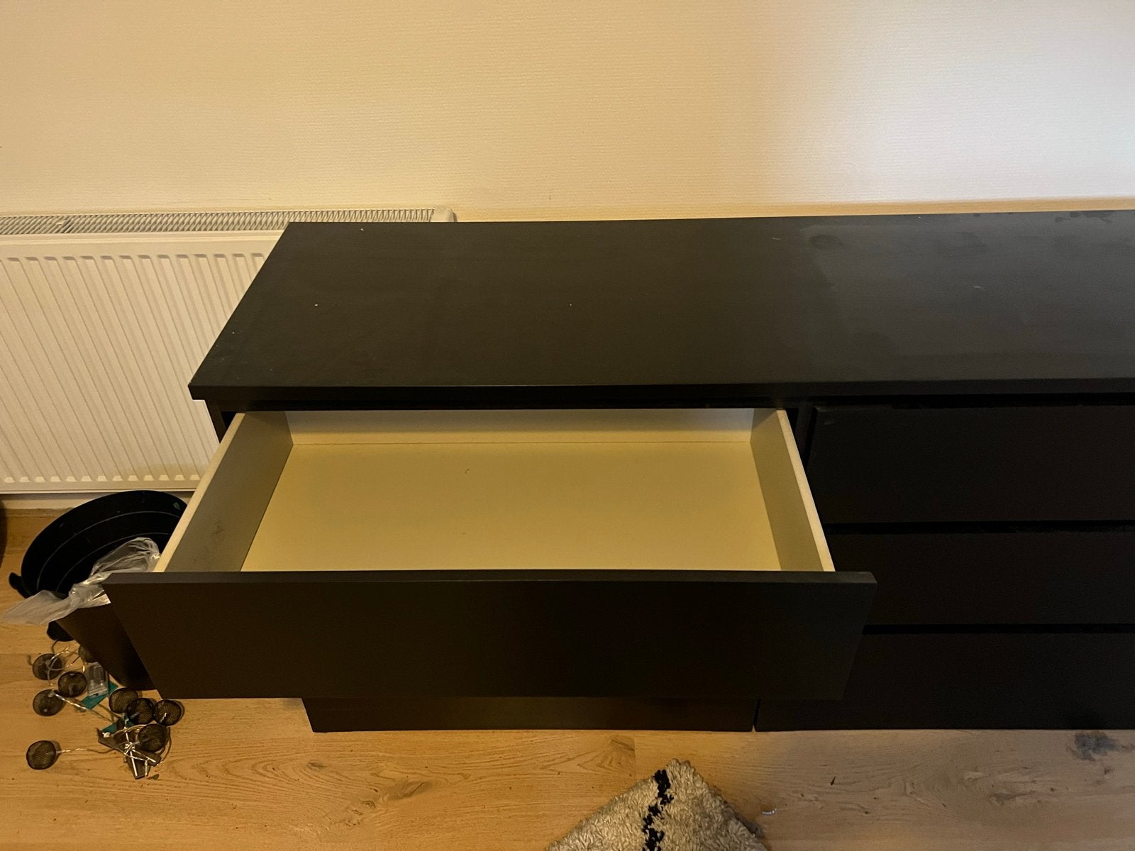 IKEA ladekast zwart - Ruime opbergruimte, Ophalen, 100 tot 150 cm, 5 laden of meer, Zo goed als nieuw