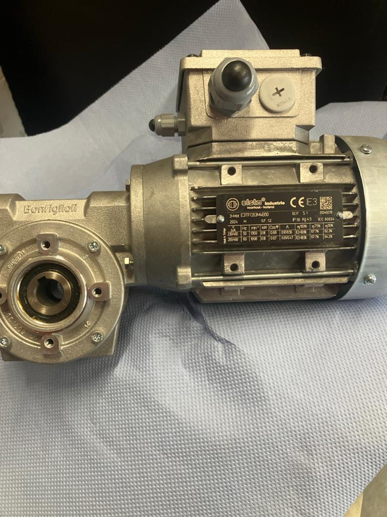 Nieuwe Bonfiglioli Riduttori VF44 P1 46 Wormwielreductor, Ophalen of Verzenden