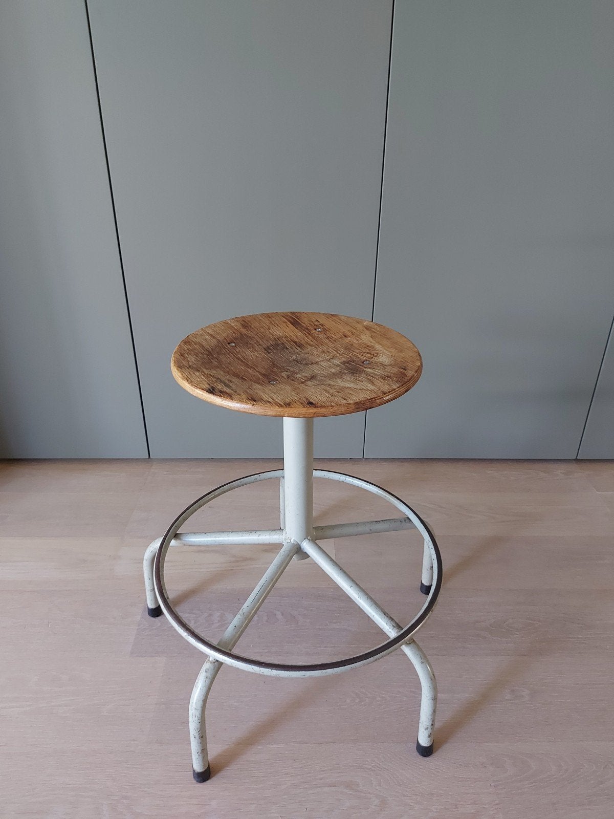 Stoere Industriële Kruk – Vintage Teken-/Atelierkruk, Huis en Inrichting, Ophalen, In hoogte verstelbaar, Gebruikt, Overige materialen