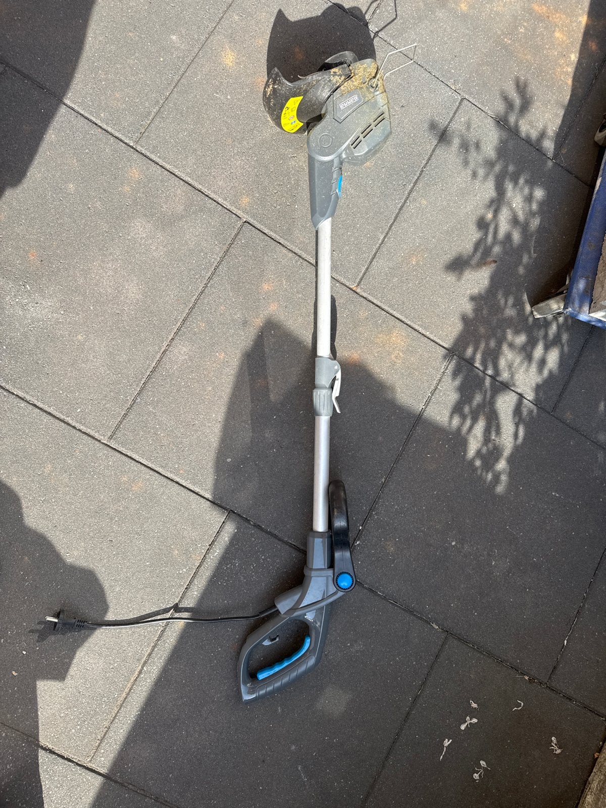 Elektrische grastrimmer grasmaaier flymo, Ophalen of Verzenden, Gebruikt, 10 tot 30 cm, Elektrisch