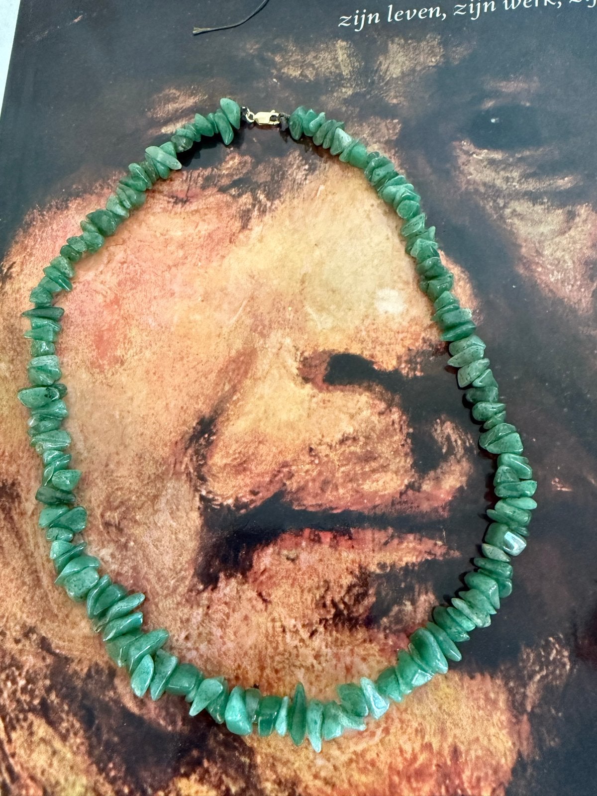 Groene Aventurijn Ketting met Gouden Sluiting, Sieraden, Tassen en Uiterlijk, Kettingen, Gebruikt, Ophalen of Verzenden, Steen of Mineraal