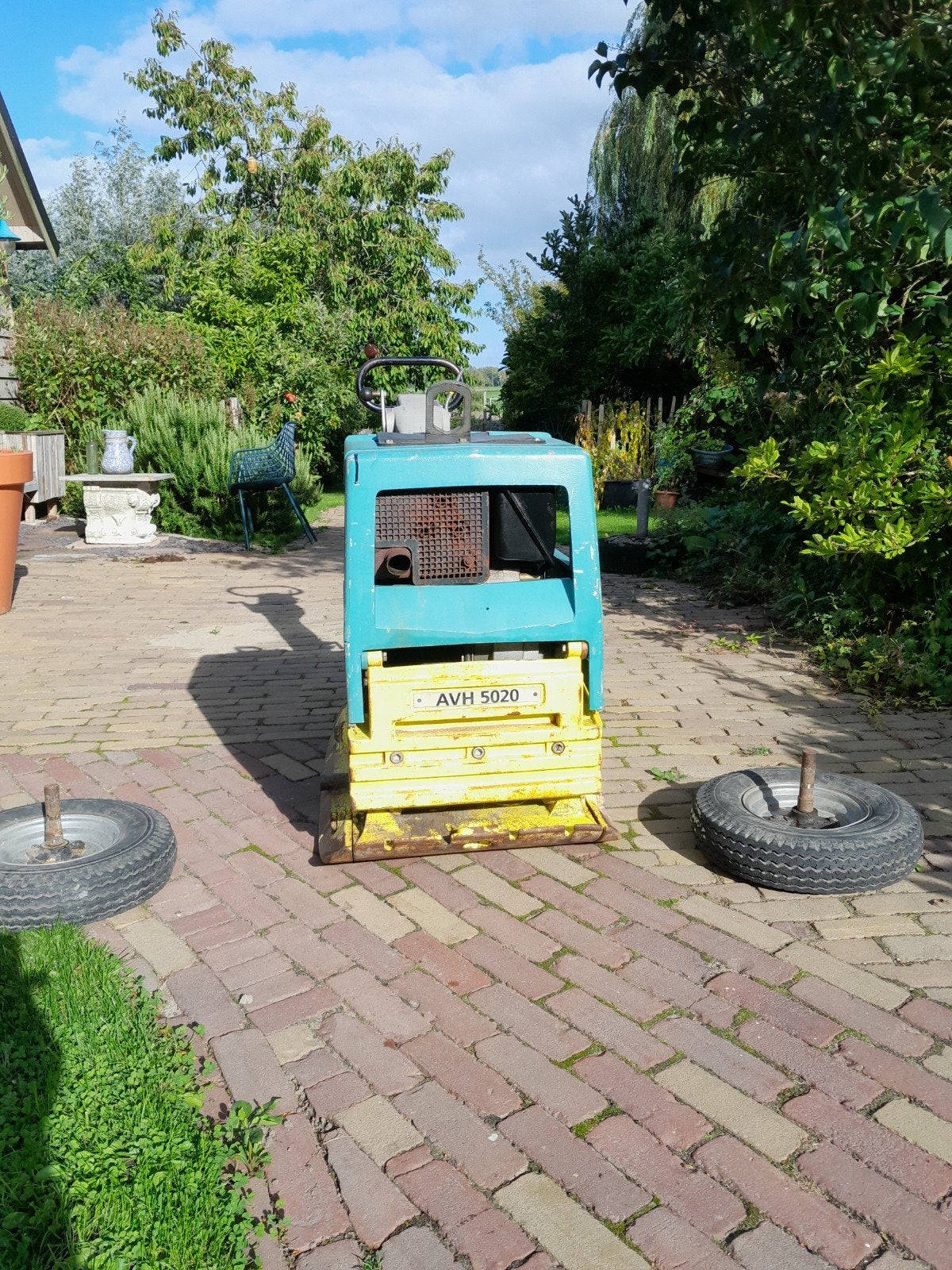Ammann AVH 5020 trilplaat - 2002 - 383 kg, Ophalen
