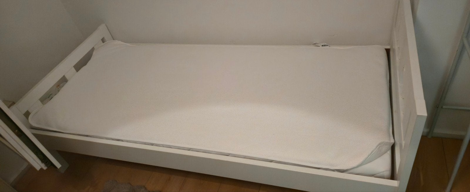 !gratis! Wit kinderbed met matras, Ophalen, Gebruikt, Wit, 190 cm of minder