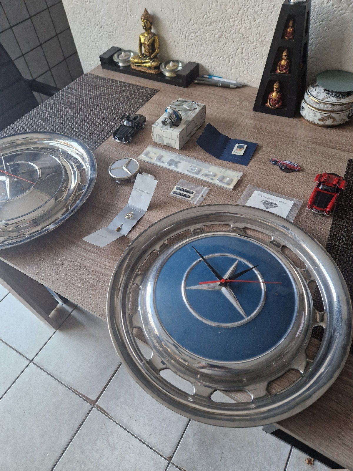 Mercedes-Benz wieldoppen klokken en diverse accessoires, Ophalen, Gebruikt
