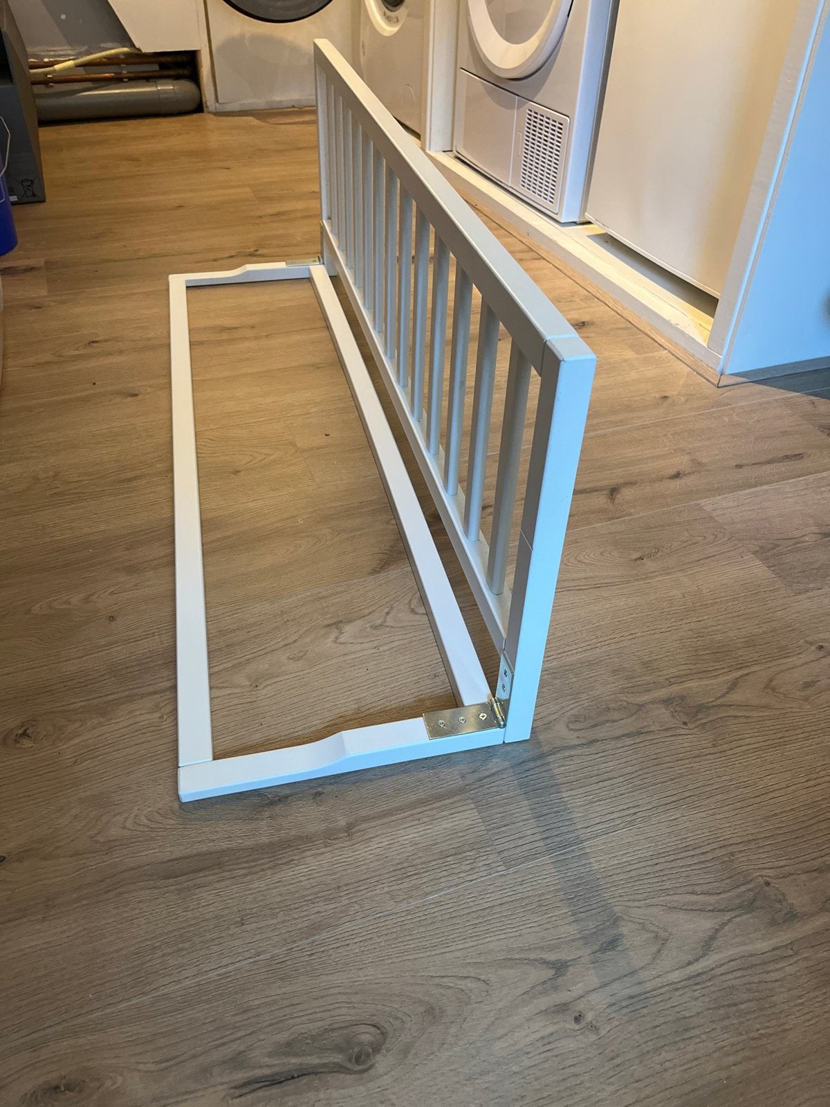 Wit houten veiligheidshekje voor kinderen, Ophalen, Zo goed als nieuw, Minder dan 140 cm, Matras