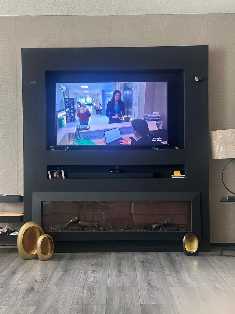 Cinewall Sfeerhaard met Bluetooth en verschillende kleuren, Huis en Inrichting, Ophalen of Verzenden, Zo goed als nieuw, Inbouwhaard