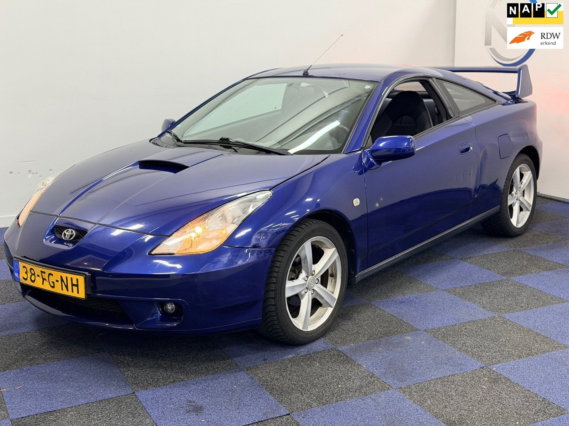 Toyota Celica 1.8 VVT-i / RIJDT SCHAKELT TOP / NAP / LICHT S, Dealer onderhouden, 1794 cc, Gebruikt, 49 €/maand