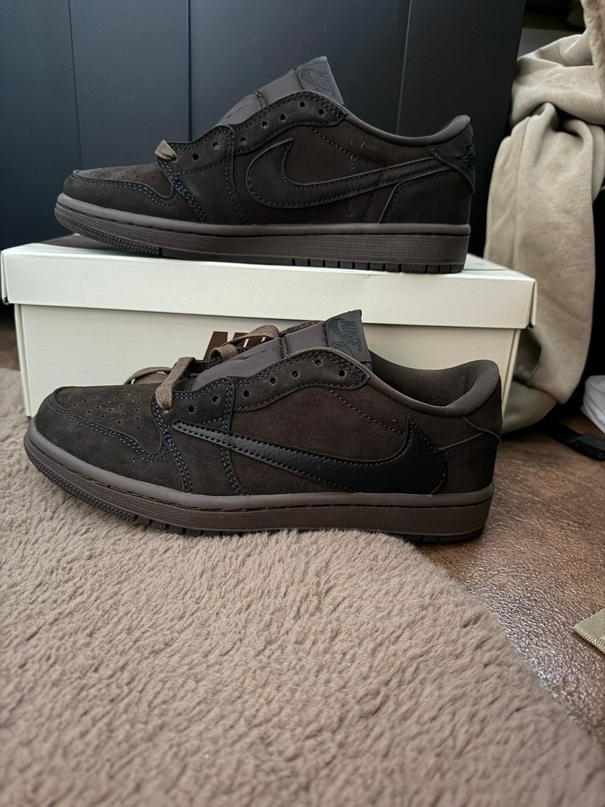 Nike Travis Scott Velvet Brown 43, Ophalen of Verzenden, Zo goed als nieuw, Bruin