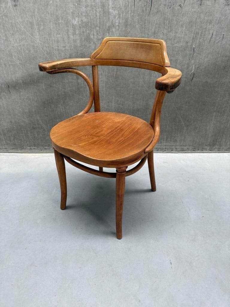 Antieke Thonet 233 Gebogen Houten Eetkamerstoel, Antiek en Kunst, Antiek | Meubels | Stoelen en Banken, Ophalen