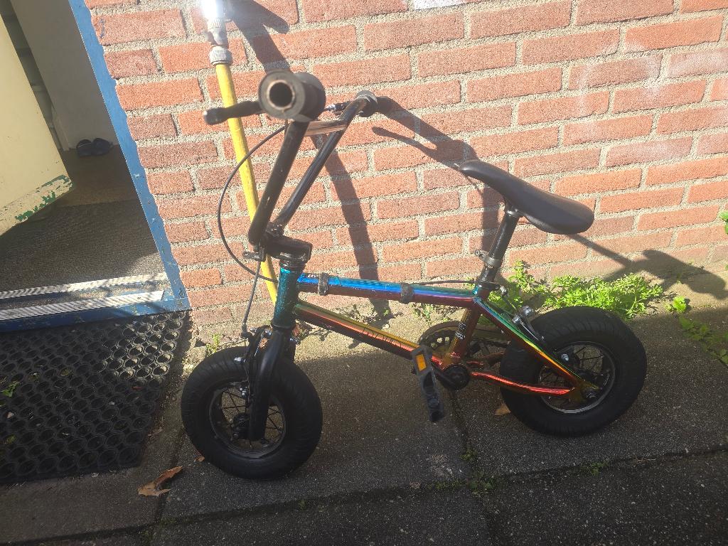 Mini bmx merk raid, Fietsen en Brommers, Staal, Schijfrem, Ophalen, Overige merken
