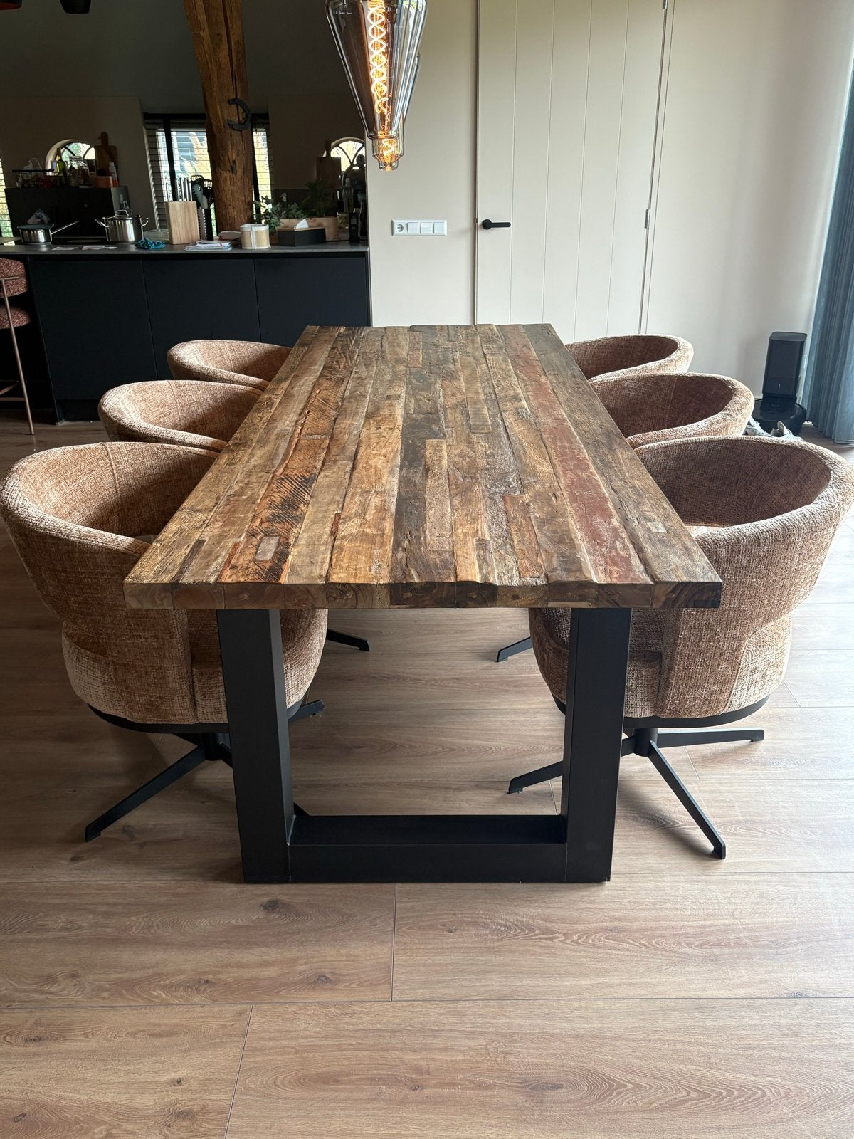 Massief eiken eettafel met stalen U-poot, Huis en Inrichting, Ophalen, 100 tot 150 cm, 200 cm of meer, Zo goed als nieuw