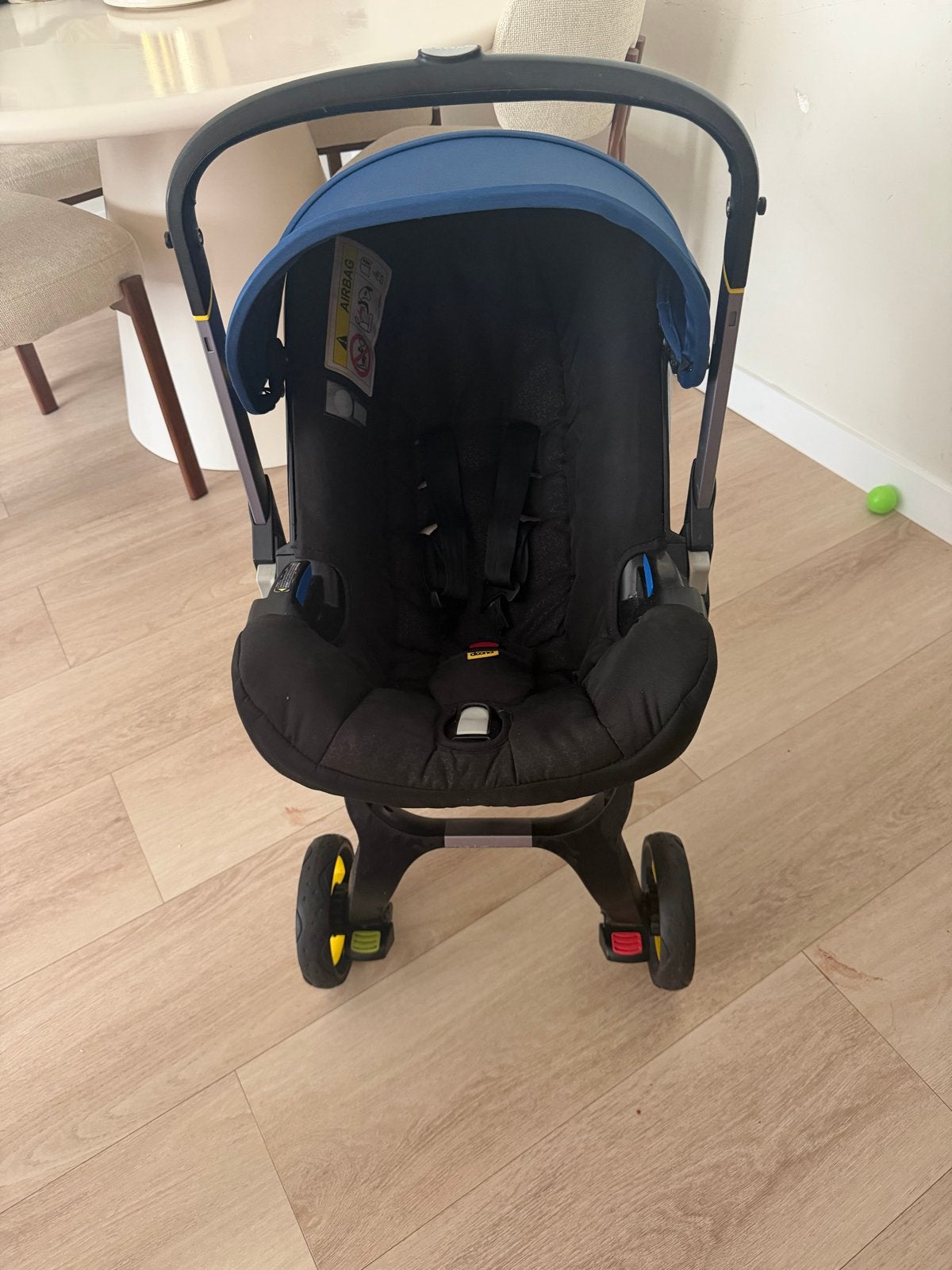 Doona + ISOFIX-basis nieuw in doos, Nieuw, Isofix, 0 t/m 13 kg, Ophalen
