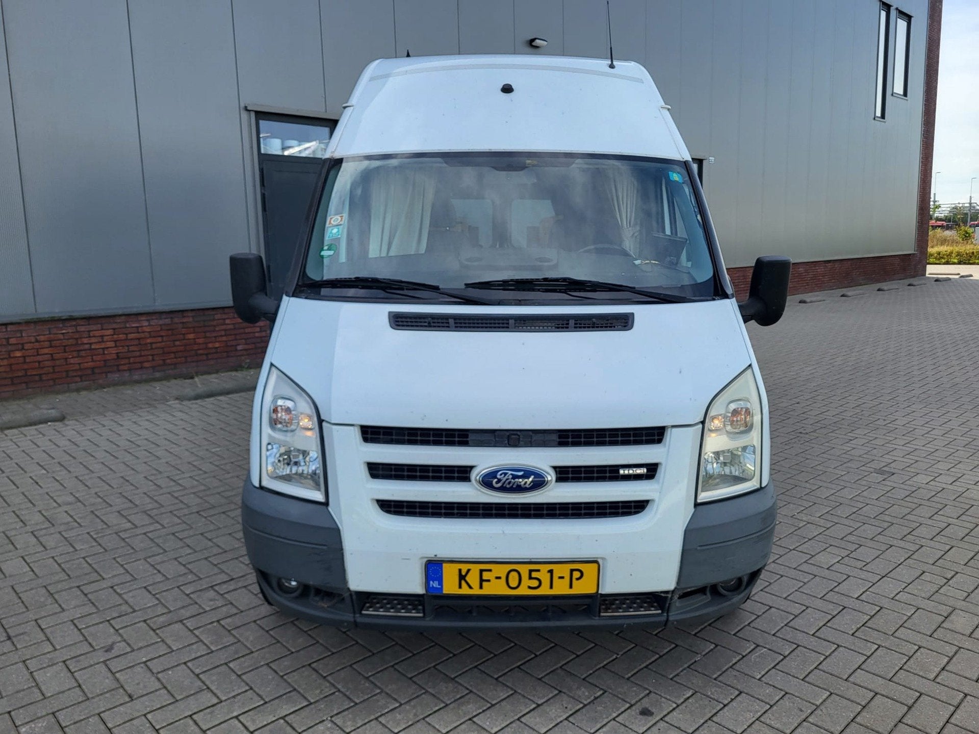 Foto 2 van Ford TRANSIT 350L VAN 115 HR 4,27 CAMPER 142.000 NAP LANG HO