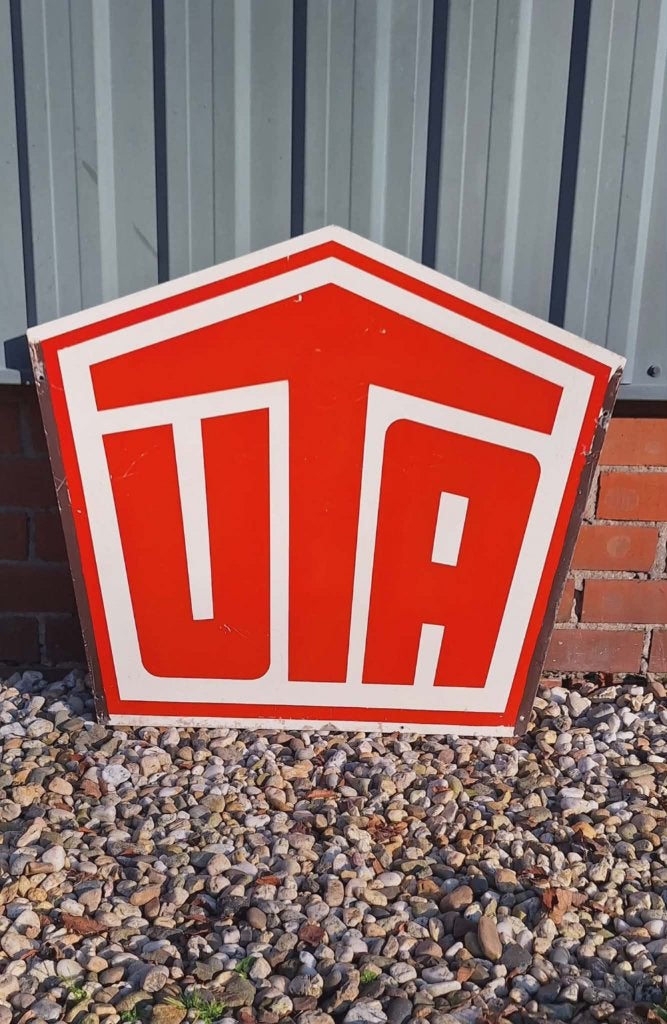 Vintage dubbelzijdig UTA reclamebord, is geen emaille., Verzamelen, Ophalen, Reclamebord, Gebruikt, .