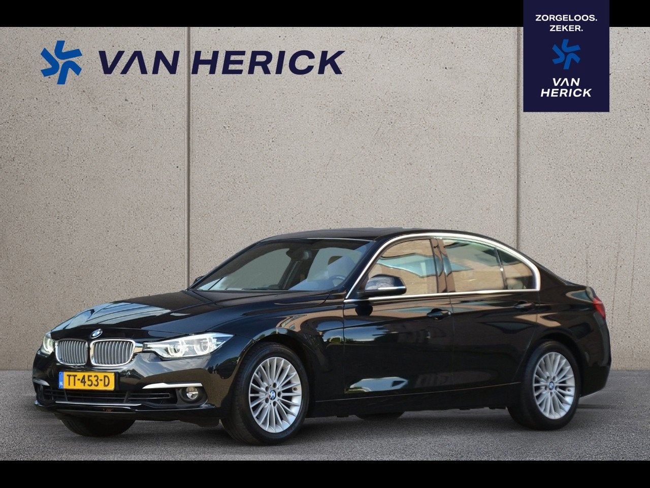 BMW 3-serie 318i Luxury Edition Automaat | Sportstoelen | Ac, Auto's, Automaat, Gebruikt, Zwart, 3 cilinders