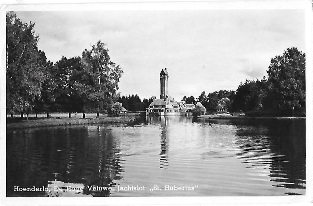 Hoenderlo Jachtslot Oude Gelopen Ansichtkaart (B637), Verzamelen, Ophalen of Verzenden, 1940 tot 1960, Gelopen