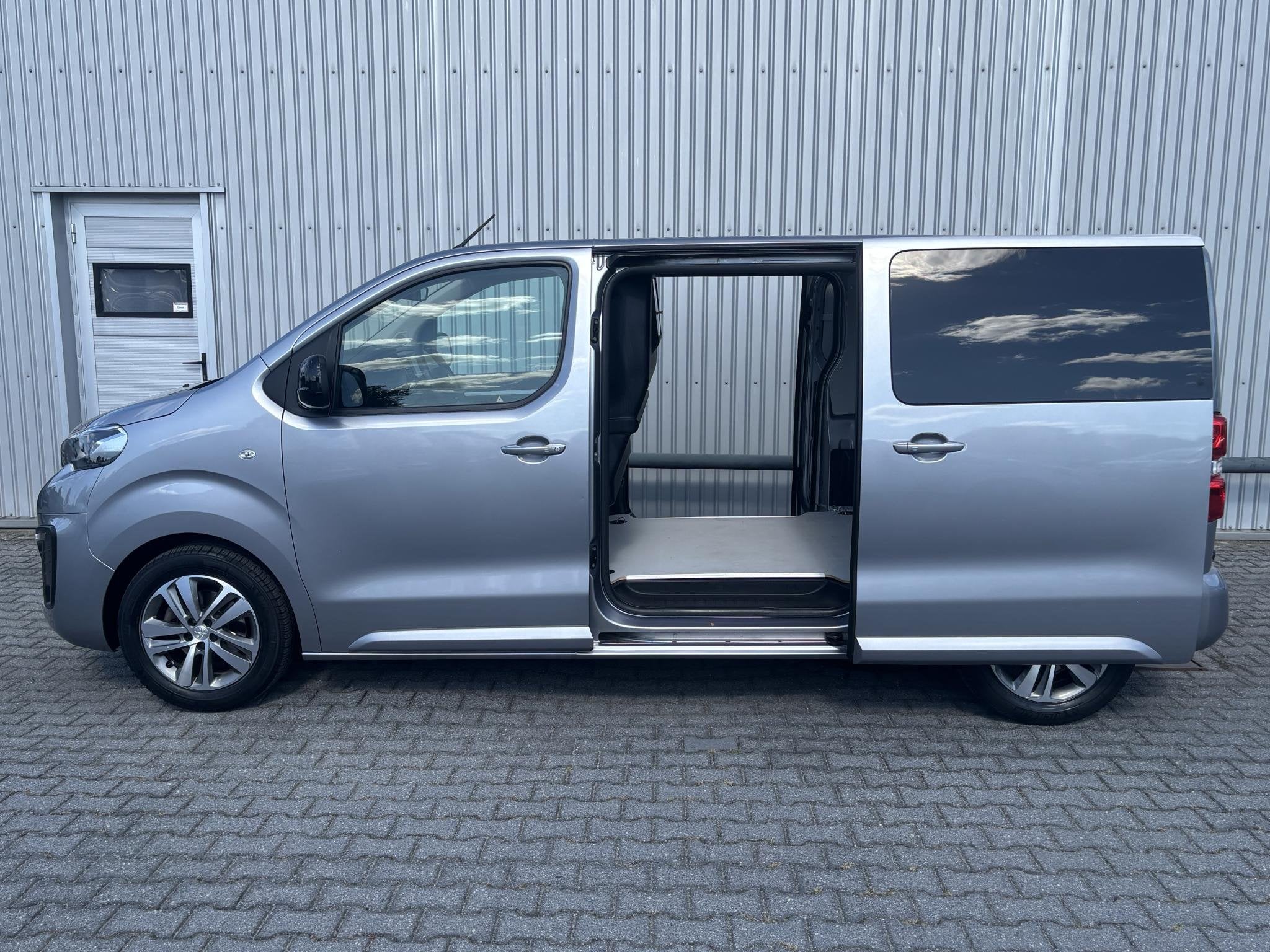 Peugeot Expert 2.0 BlueHDI*AUTOM*2XSCHUIF*NAVI*CAM*CRUISE*EC, Stof, Gebruikt, 4 cilinders, Bedrijf