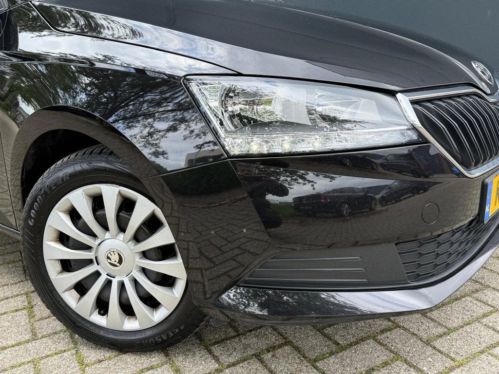 Skoda Fabia Combi 1.0 TSI Active/Carplay/Airco/cruise/parkee, Voorwielaandrijving, Gebruikt, Euro 6, 95 pk