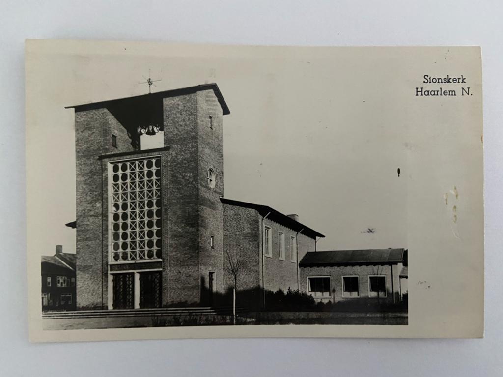 Ansichtkaart Haarlem Sionskerk, Ophalen of Verzenden, 1940 tot 1960, Gelopen, Noord-Holland