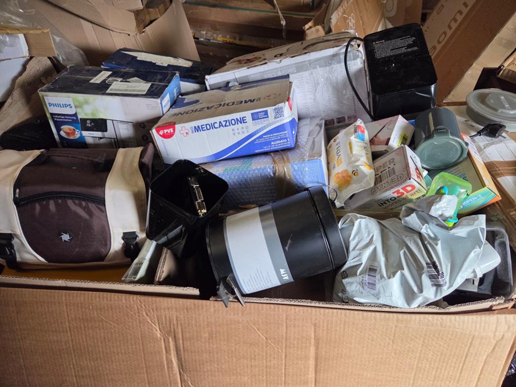 12 pallets met retouren, Ophalen, Gebruikt