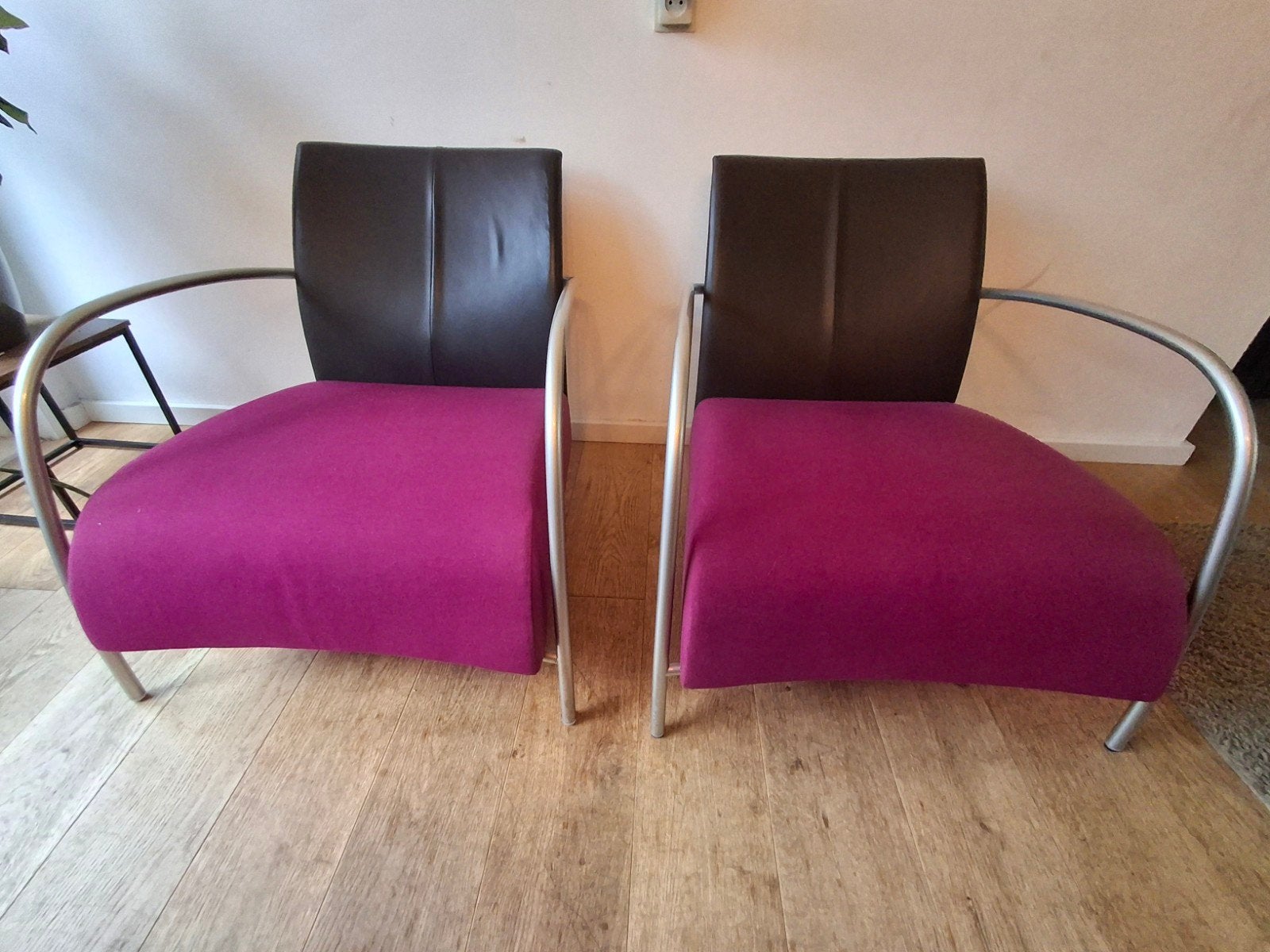 set van twee moderne fauteuils Montis Lomas, Ophalen, Gebruikt, Twee, Overige kleuren